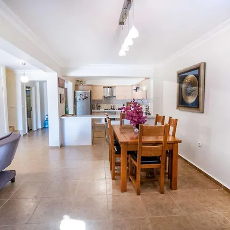 Villa Great House With Shared Pool And Balcony In Gocek *