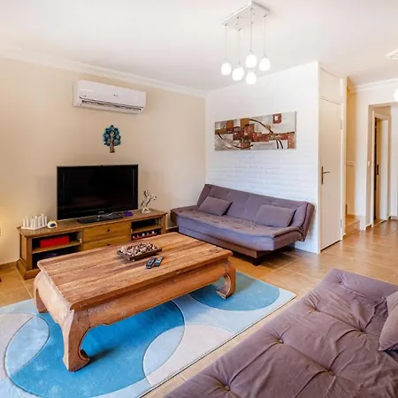 Great House With Shared Pool And Balcony In Gocek